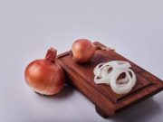 Sering Digunakan Untuk Bumbu Masak, Ini Tips Menyimpan Bawang Bombai Agar Tahan Lama