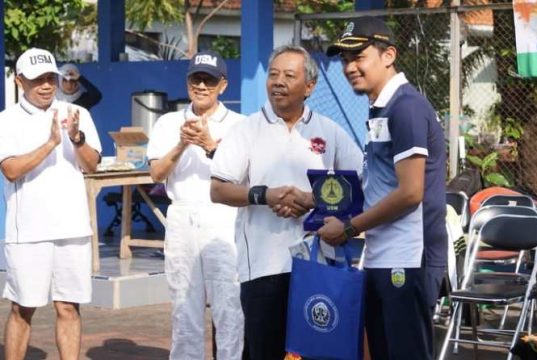 Tim Tenis USM dan DPRD/Pemkab Jepara Tanding Persahabatan