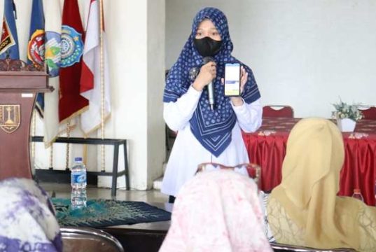 Pelatihan Penggunaan Aplikasi ‘BukuWarung’
