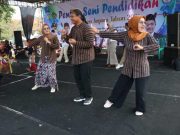 Ratusan Murid SD Flash Mob Tari Barongan