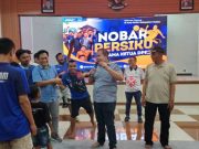 Ratusan Suporter Macan Muria ‘Nobar’ Persiku dengan Ketua DPRD Kudus
