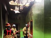Rumah Tersangka Pembunuhan Diamuk Jago Merah