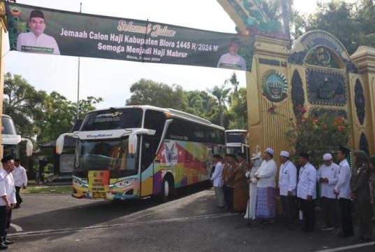 Jamaah Calon Haji Blora 2024 Sebanyak 640 Berangkat, Satu Orang Ditunda