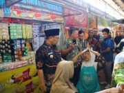 Pantau Harga Kebutuhan Pokok, Pj Bupati Kudus Hasan Chabibie sidak Pasar Jember