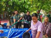 Kekeringan Mulai Landa Blora, Koramil Cepu Kirim Bantuan Air Bersih untuk Warga