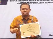 SMP Ihsaniyah Kota Tegal Terima Penghargaan Sekolah Adiwiyata Tingkat Jateng