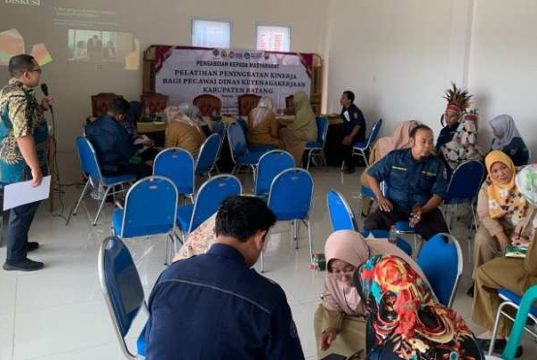 Pelatihan Peningkatan Kinerja ASN Disnaker Kabupaten Batang