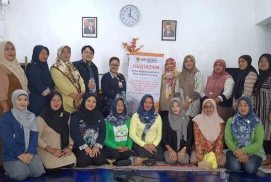Tim PkM USM Beri Pelatihan Penggunaan Website ‘Framework Laravel’