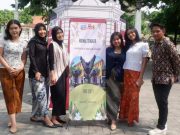 Mahasiswa Ilkom USM Kampanyekan ‘Ngenal Tengker’ di Kota Lama Semarang