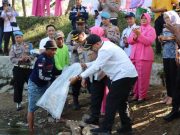 Sambut Hari Bhayangkara, Polres Kudus Tebar 10.000 Benih Ikan Nila