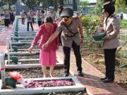 Jelang HUT Bhayangkara Ke-78, Polres Wonosobo Ziarah dan Tabur Bunga di TMP