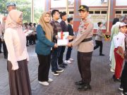 Polres Kudus Berikan Beasiswa bagi 16 Putra Putri Anggota yang Berprestasi