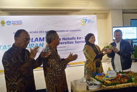 USM Dulu Berjuluk Universitas Sebelah Masjid