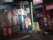 Kebakaran Bengkel Motor di Wonosobo, Tumpukan Ban Bikin Api Cepat Membesar