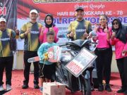 Peringati HUT Ke-78 Bhayangkara, Polres Wonosobo Bag-Bagi Hadiah