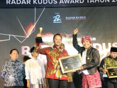 Peduli Difabel, Kapolres Jepara Raih Penghargaan Radar Kudus Awards 2024