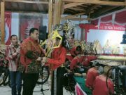 Peringati Bulan Bung Karno, DPC PDIP Sragen Gelar Pentas Wayang Kulit dengan Lakon ‘Pandhu Swarga’