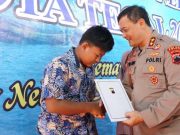 Kapolda Jateng Santuni Anak Yatim dan Nelayan Berprestasi