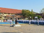Satlantas Polres Grobogan Berikan Edukasi Tertib Berlalu Lintas Lewat Upacara Bendera