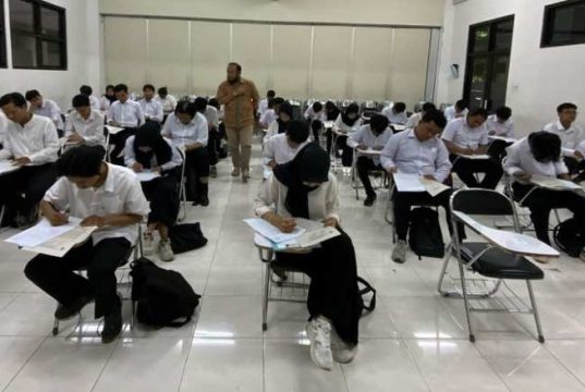 Ratusan Mahasiswa FTIK USM Ikuti UAS