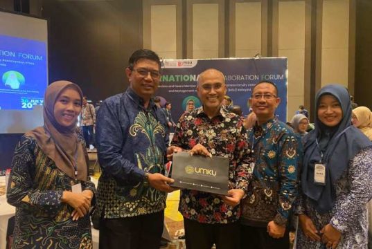 Perluas Kemitraan Internasional, UMKU Teken MoU dengan Management Science University Malaysia