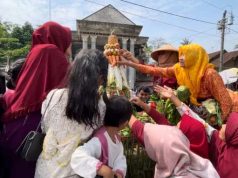 Mengenal Lebih Dekat ‘Pager Gesek’, Tradisi Unik Warga Srikandang Jepara