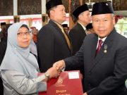 Sebanyak 150 PNS Pemkab Pacitan Dapat Tanda Kehormatan