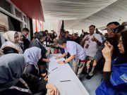 Diiringi Rebana Marawis, Pasangan Yok Joss Daftar ke KPU