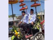 Paslon Setyohadi-Sugeng Prasetyo Mendaftar ke KPU Grobogan dengan Arak-Arakan Kereta Kencana