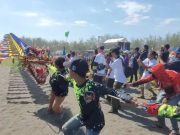Festival Layang-Layang di Pantai Ketawang, Menyaksikan Naga Meliuk-Liuk di Angkasa