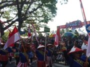 Karnaval Pembangunan di Purwodadi, ‘Pangeran Diponegoro’ Kesulitan Turun dari Kuda