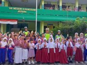 Siswa-siswi SDN 2 Panggang Senang, Dapat Susu Commander Wish Kapolda Jateng