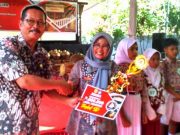 MI Al Amin Memenangi Lomba Seni Karawitan