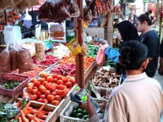 Kue Combro Dijajakan di Pasar Rakyat Juara Sukaraja