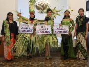 Grup Peony Sabet Gelar Juara Lomba Kreativitas Merangkai Janur dan Flower to Wear