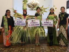 Grup Peony Sabet Gelar Juara Lomba Kreativitas Merangkai Janur dan Flower to Wear