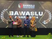 Bawaslu Grobogan Terima 2 Penghargaan dalam Bawaslu Jawa Tengah Award 2024