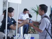 Momen Spesial HUT KAI Ke-79, Daop 4 Semarang Bagikan Ribuan Cup Kopi Gratis kepada Pelanggan