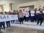 Ratusan Nelayan Kota Tegal Geruduk Kantor PPP Jongor Tolak PIT