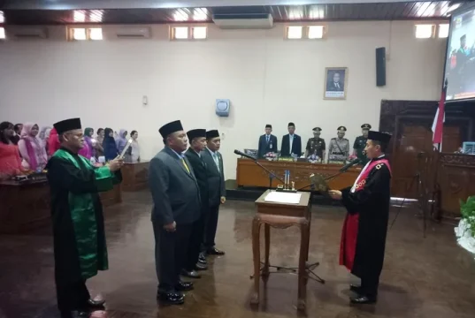 Tiga Wakil Ketua DPRD Grobogan Diambil Sumpahnya, PDI Perjuangan Belum Tetapkan Nama Ketua