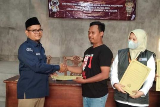 Jaringan Relawan Luthfi-Yasin Terus Kawal Pleno Rekapitulasi DPSHP di Tingkat Desa