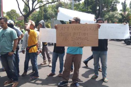 Pro Kontra Proyek Pamsimas, Warga Kajar Geruduk Dinas PUPR Kudus