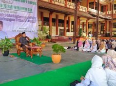 Tingkatkan Karakter Religius Peserta Didik, SMPN 1 Mayong Hadirkan K.H. Ahmad Marzuqi
