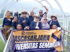 Dosen dan Staf Pascasarjana USM Gathering di Obyek Wisata Kemuning