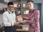 Fikri Faqih dan Konselor Politik Kedubes Singapura Bahas Peluang Kerjasama Pendidikan Vokasi dan Keagamaan