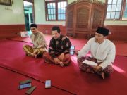 Unggahan Foto Sam’ani Ziarahi Makam KH Syaroni Ahmadi Dipermasalahkan Pihak Keluarga