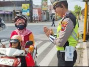Operasi Zebra Candi 2024, Polres Blora Bagikan Helm dan Souvenir