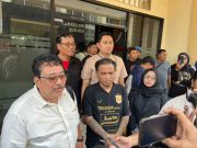 15 Advokat Dampingi Wareng Penuhi Panggilan Polrestabes Semarang