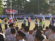 Sebanyak 1.500 Peserta Ikuti Apel Besar HUT Ke- 79 PGRI di Karimunjawa, Pj Bupati Jepara Tegaskan Komitmennya