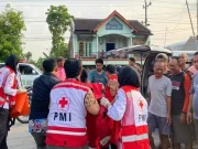 Truk Isuzu Tabrakan dengan 2 Sepeda Motor di Tawangharjo, Seorang Tewas